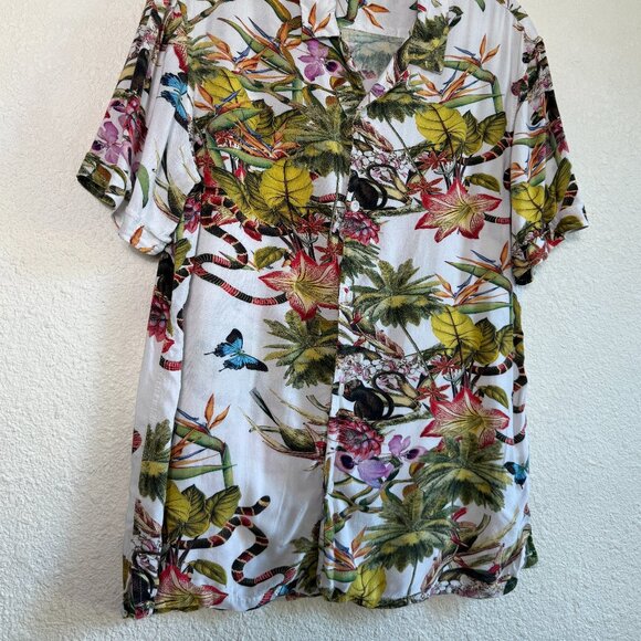 PacSun Tropical Snakes Button Down Shirt \\ Size Medium // Rayon - Picture 2 of 10